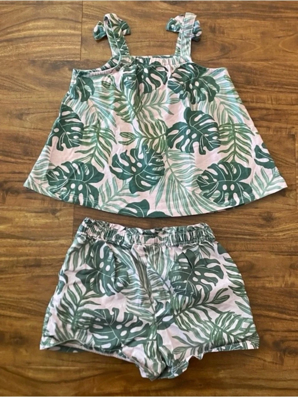 Children's Place Girls Pink Green Leaf Print Tank Top + Shorts Size 4T Girly